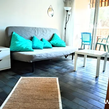 Beau Studio Pres Des Plages Port De Appartement Hyères